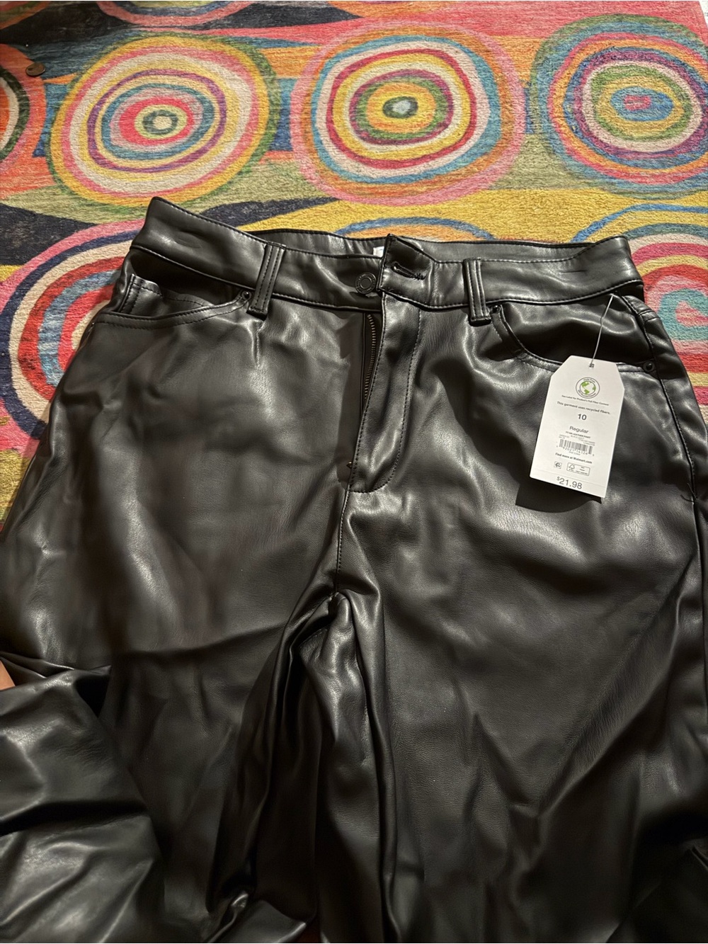 Black Faux Leather woman Pants - Classic Fit